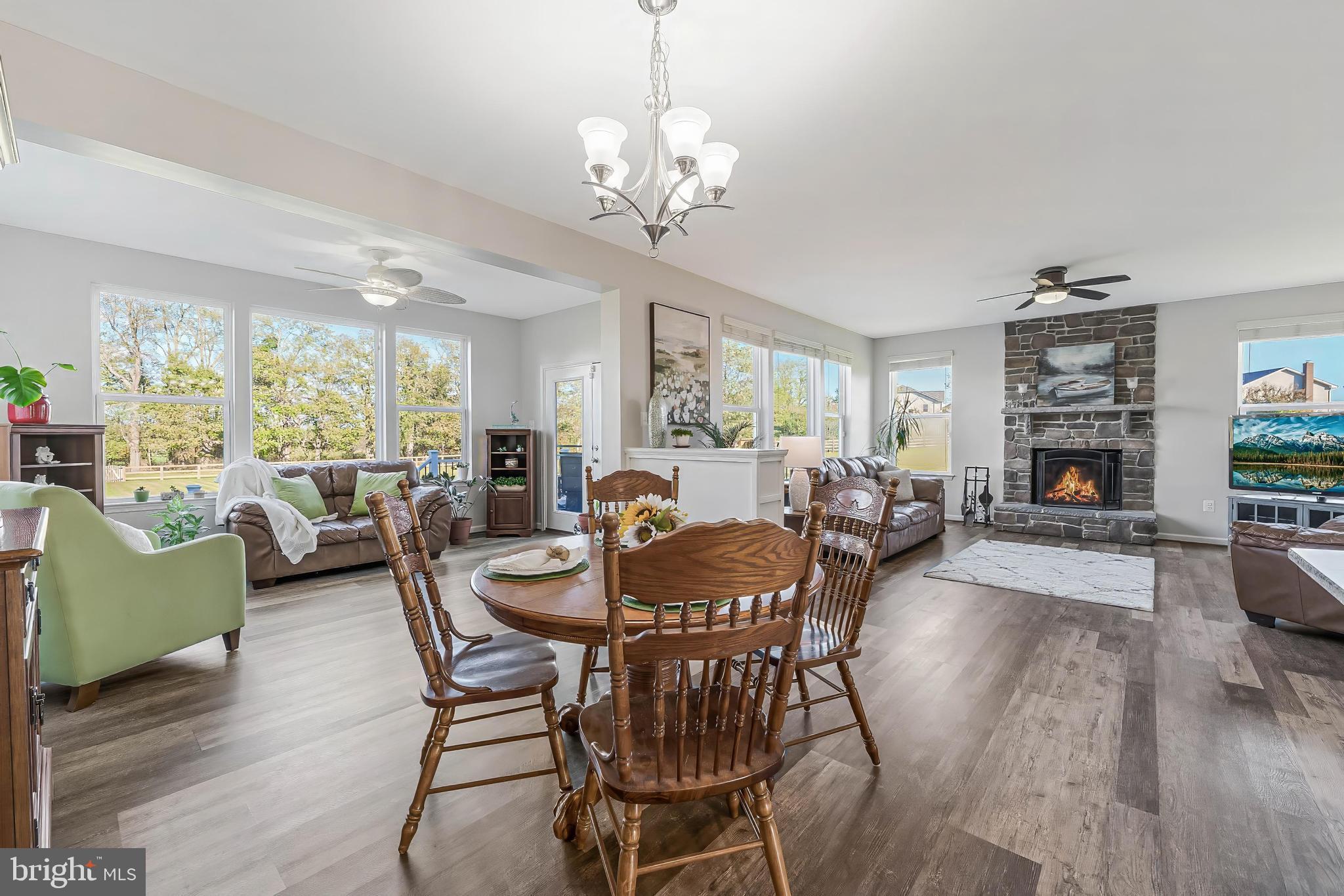 DUTCHMANS CREEK HAMLET - Residential