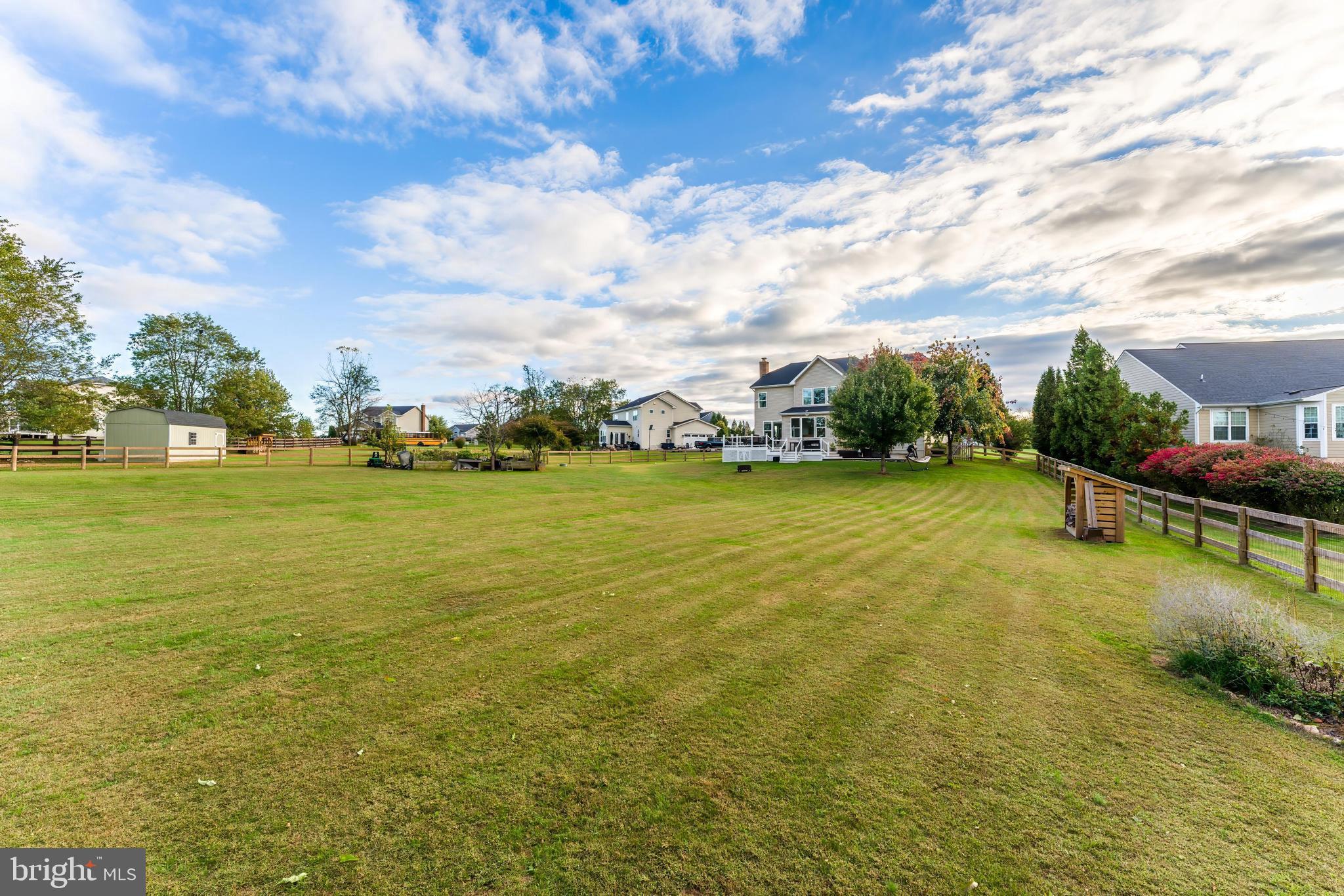 DUTCHMANS CREEK HAMLET - Residential