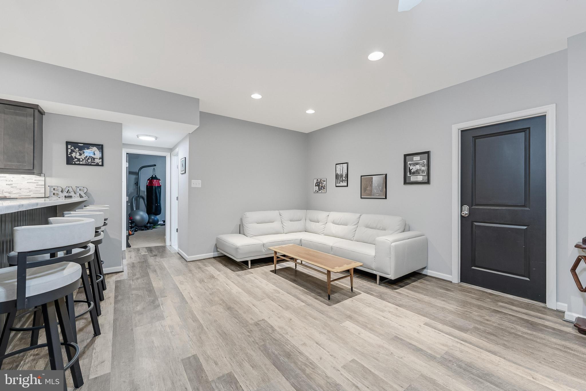 DUTCHMANS CREEK HAMLET - Residential