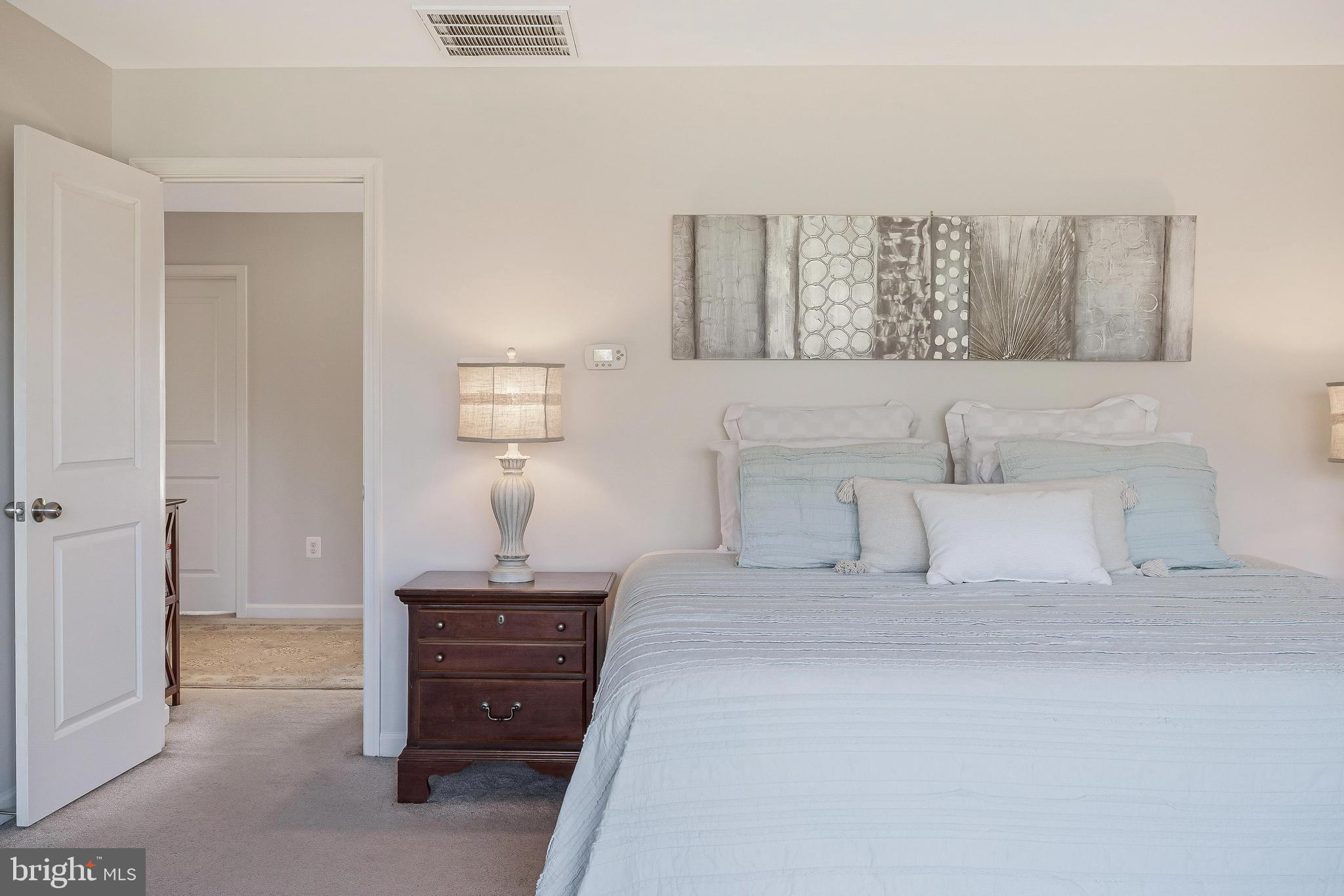 DUTCHMANS CREEK HAMLET - Residential