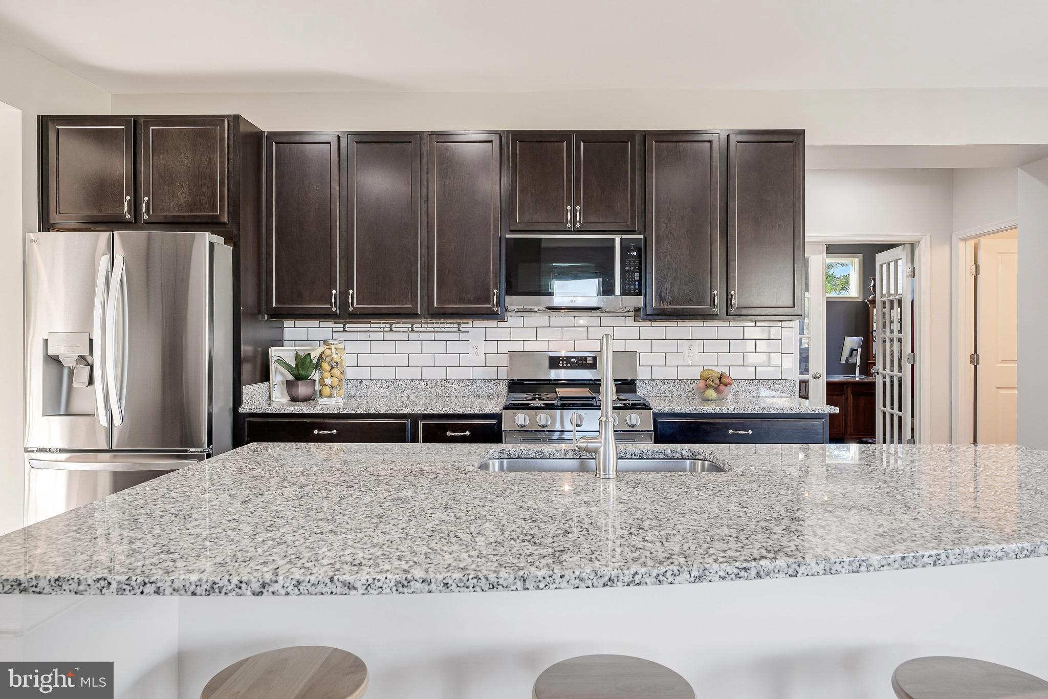 DUTCHMANS CREEK HAMLET - Residential