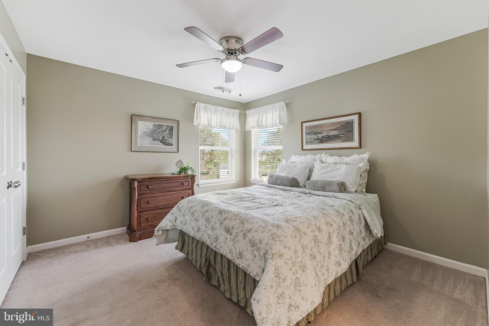 DUTCHMANS CREEK HAMLET - Residential