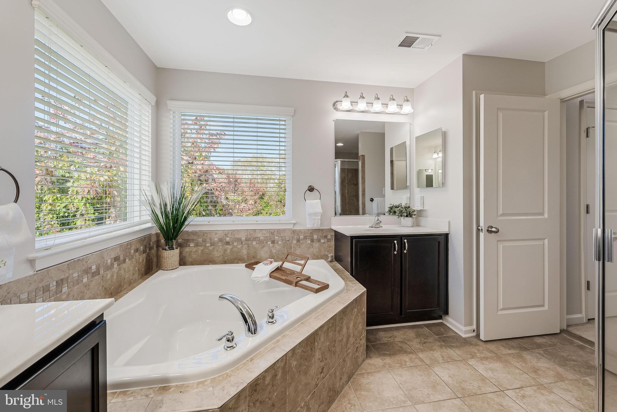 DUTCHMANS CREEK HAMLET - Residential