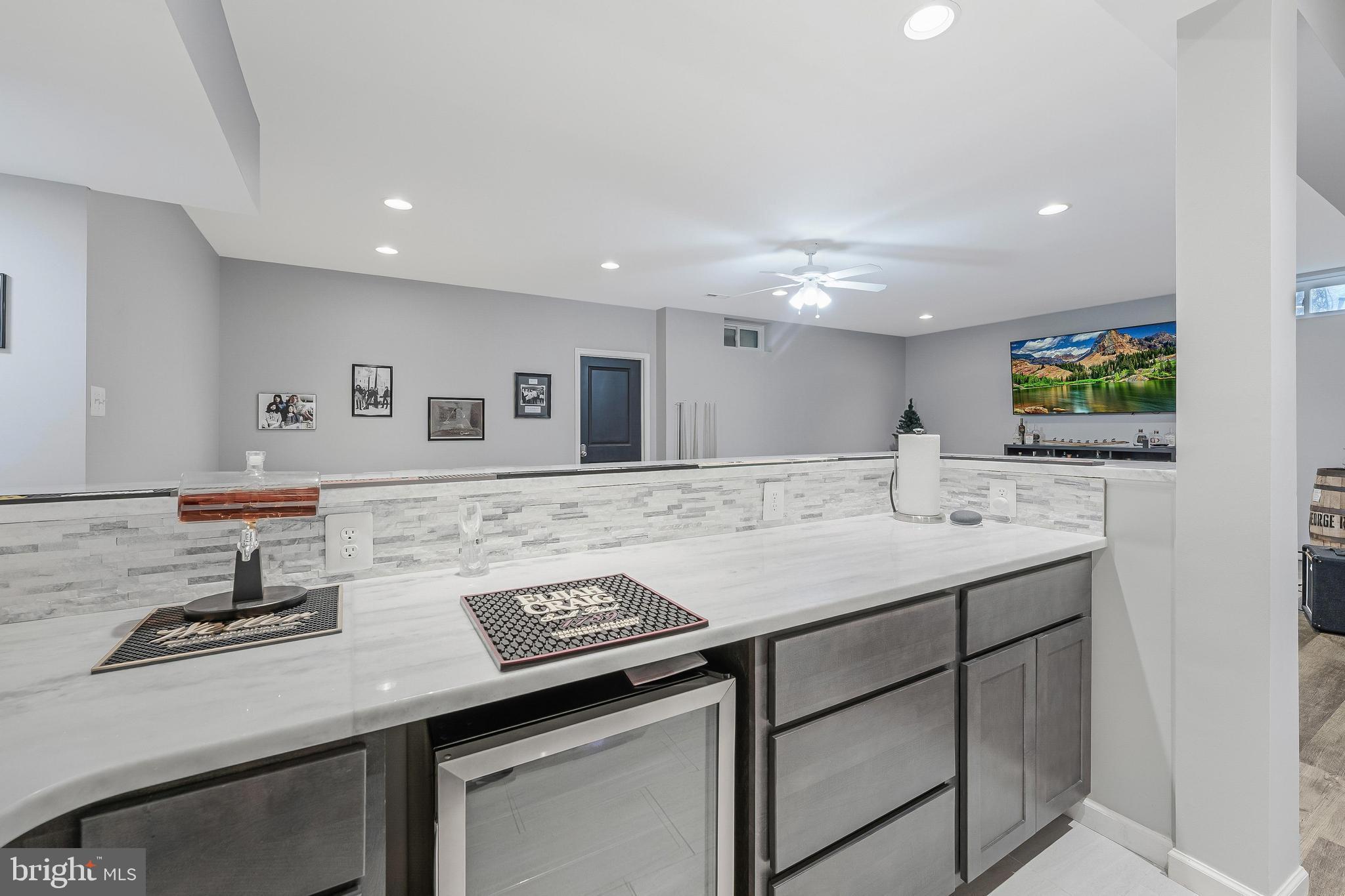 DUTCHMANS CREEK HAMLET - Residential