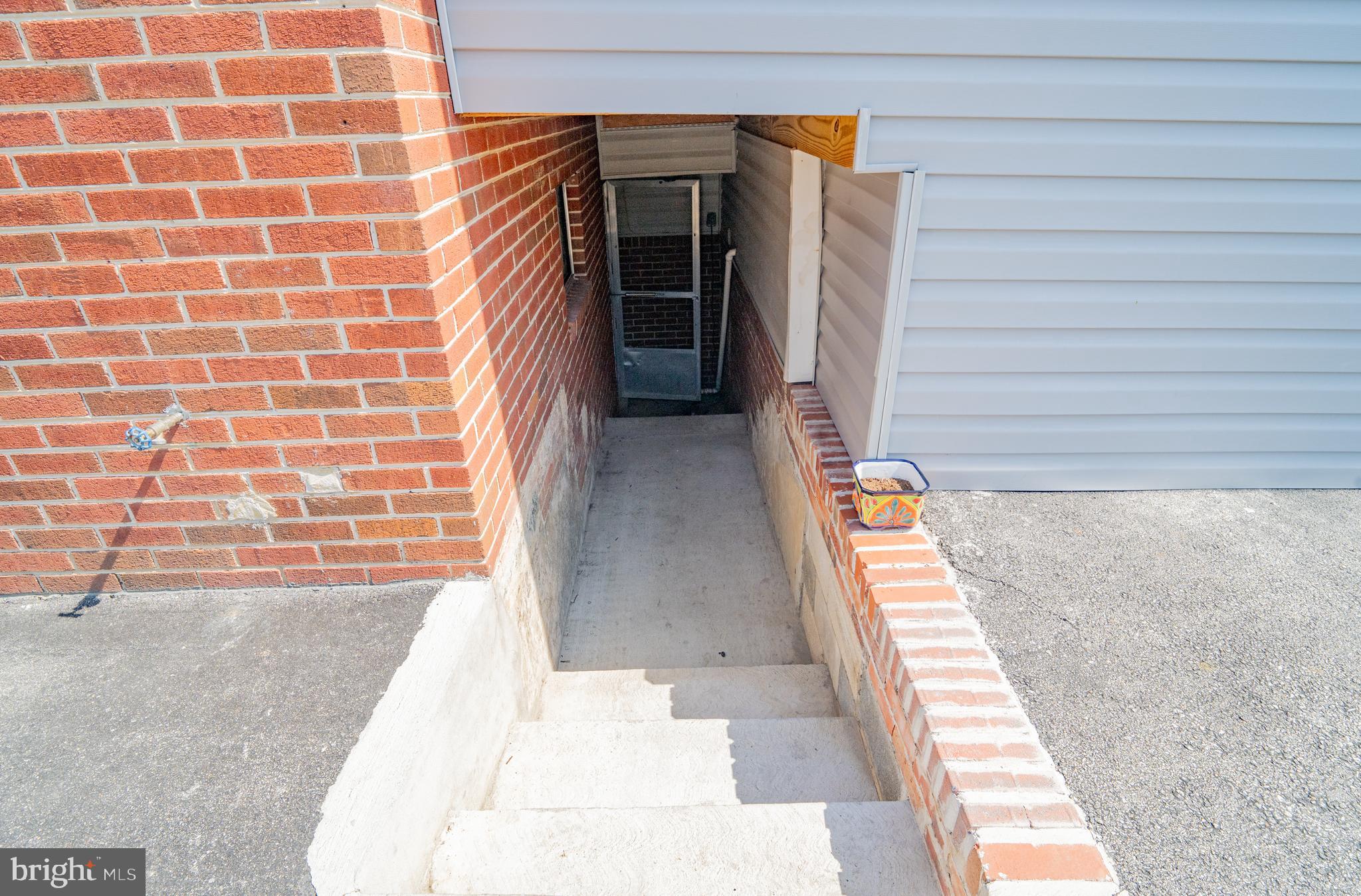 COOLRIDGE ACRES - Residential