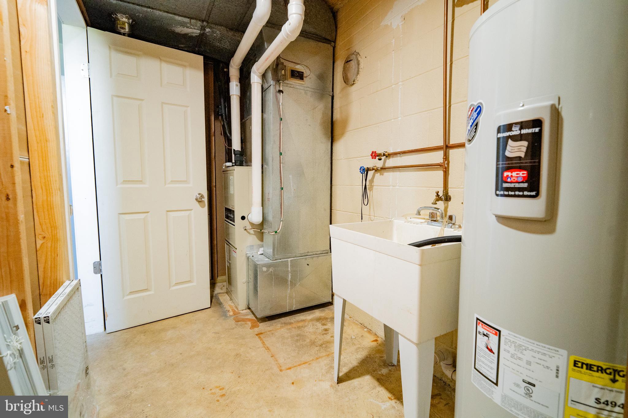 COOLRIDGE ACRES - Residential