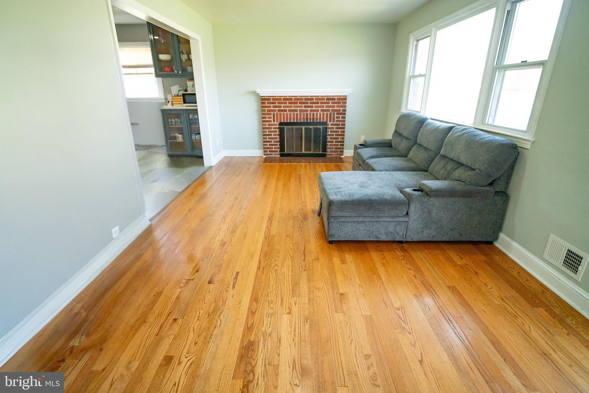 COOLRIDGE ACRES - Residential