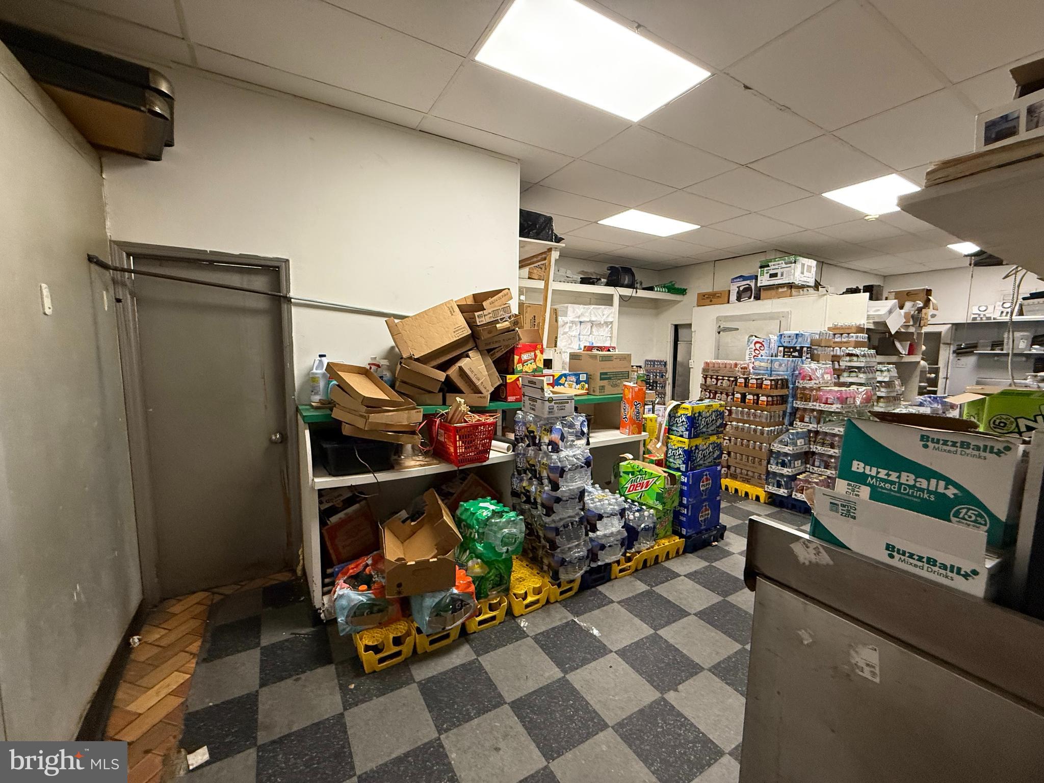 YEADON - Commercial Sale