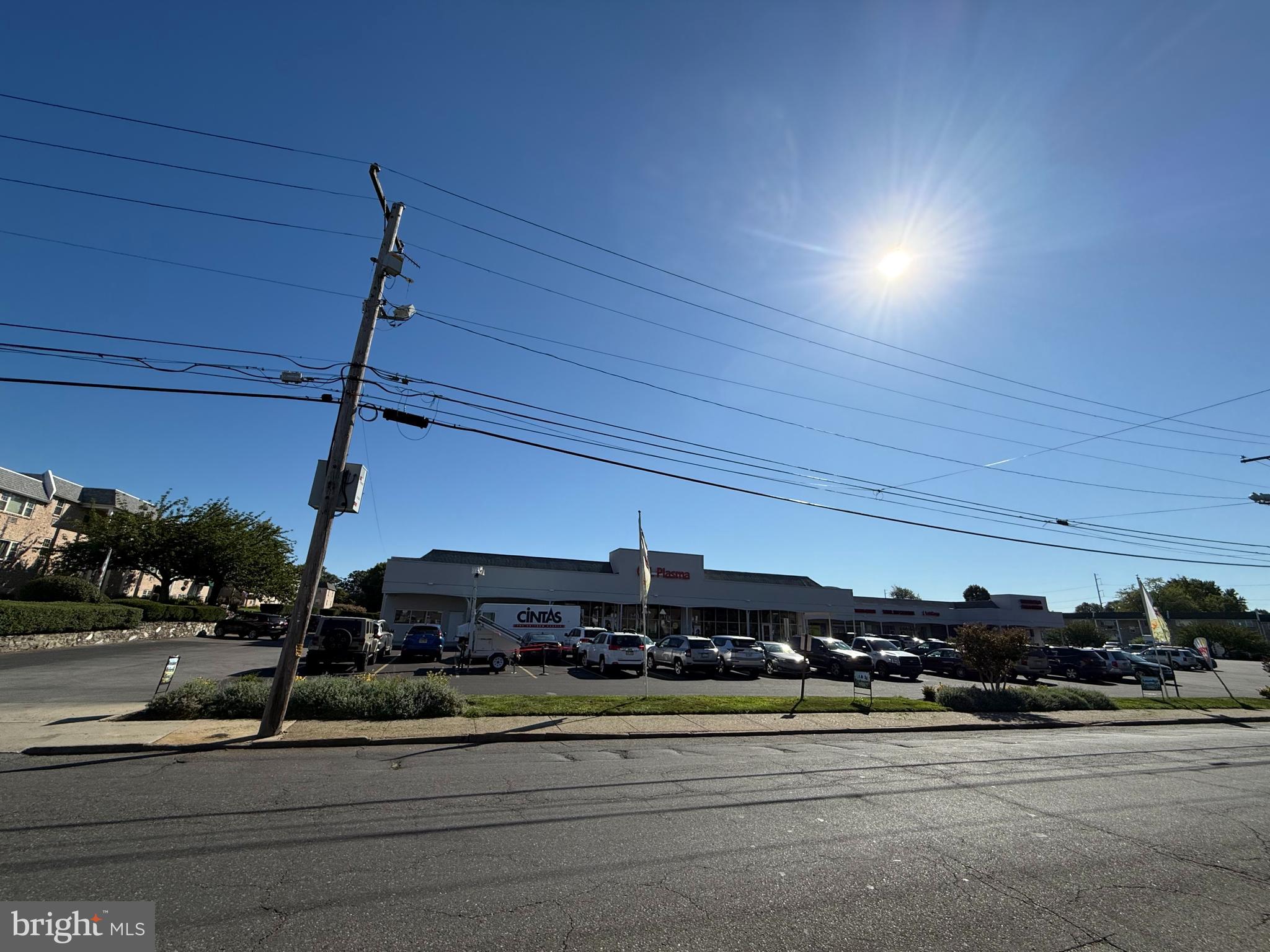 YEADON - Commercial Sale