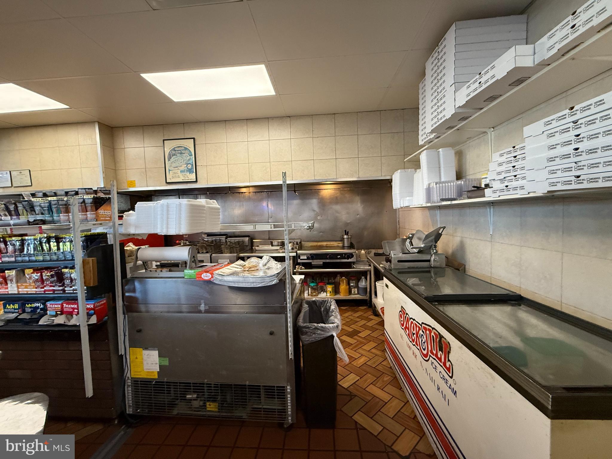 YEADON - Commercial Sale