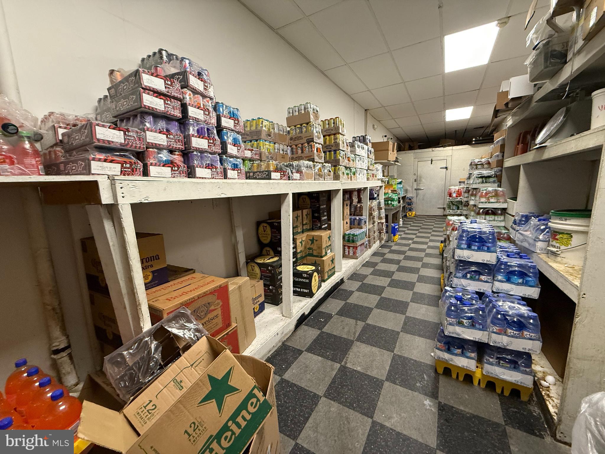 YEADON - Commercial Sale