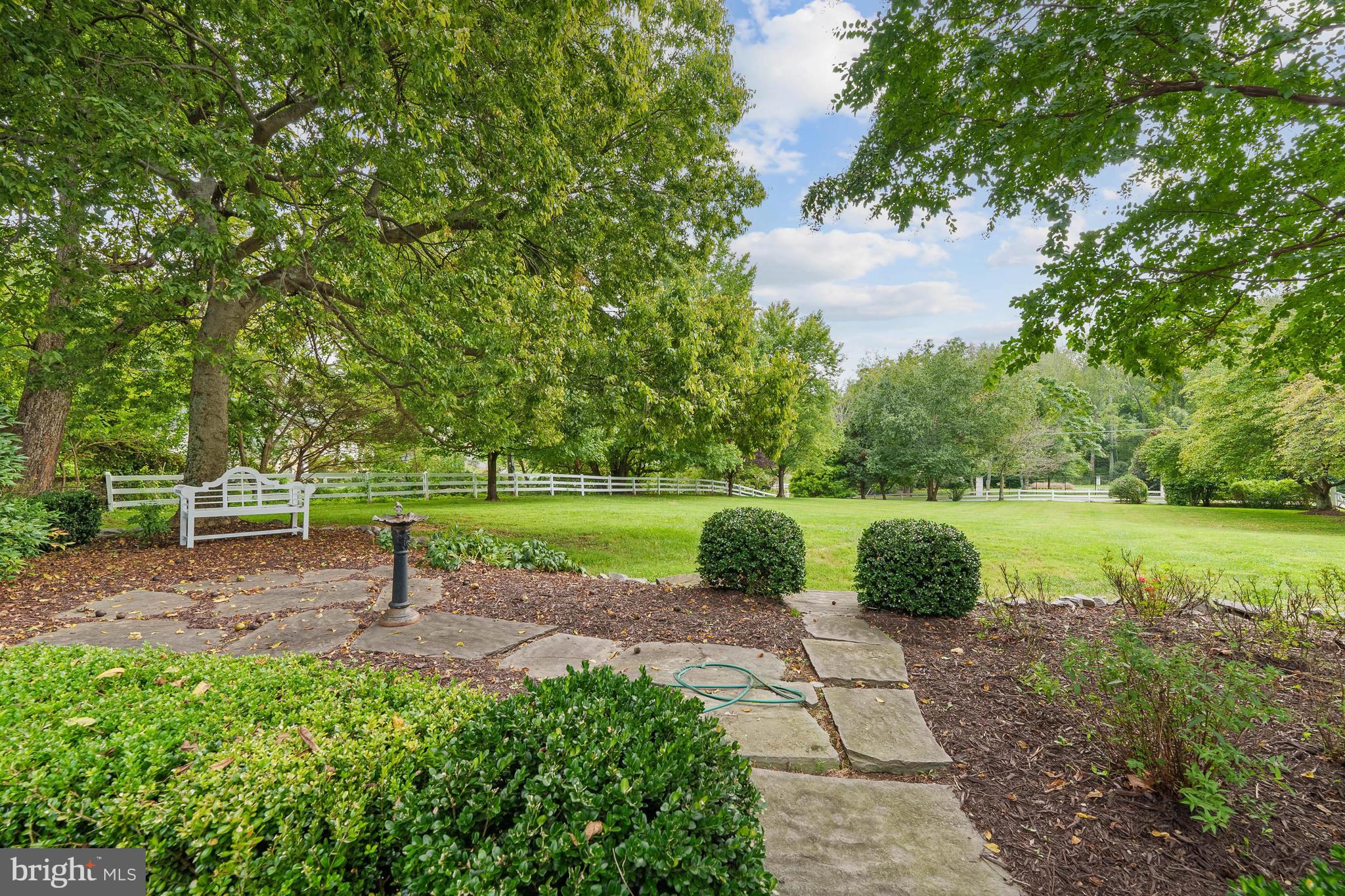 FORESTVILLE - Residential