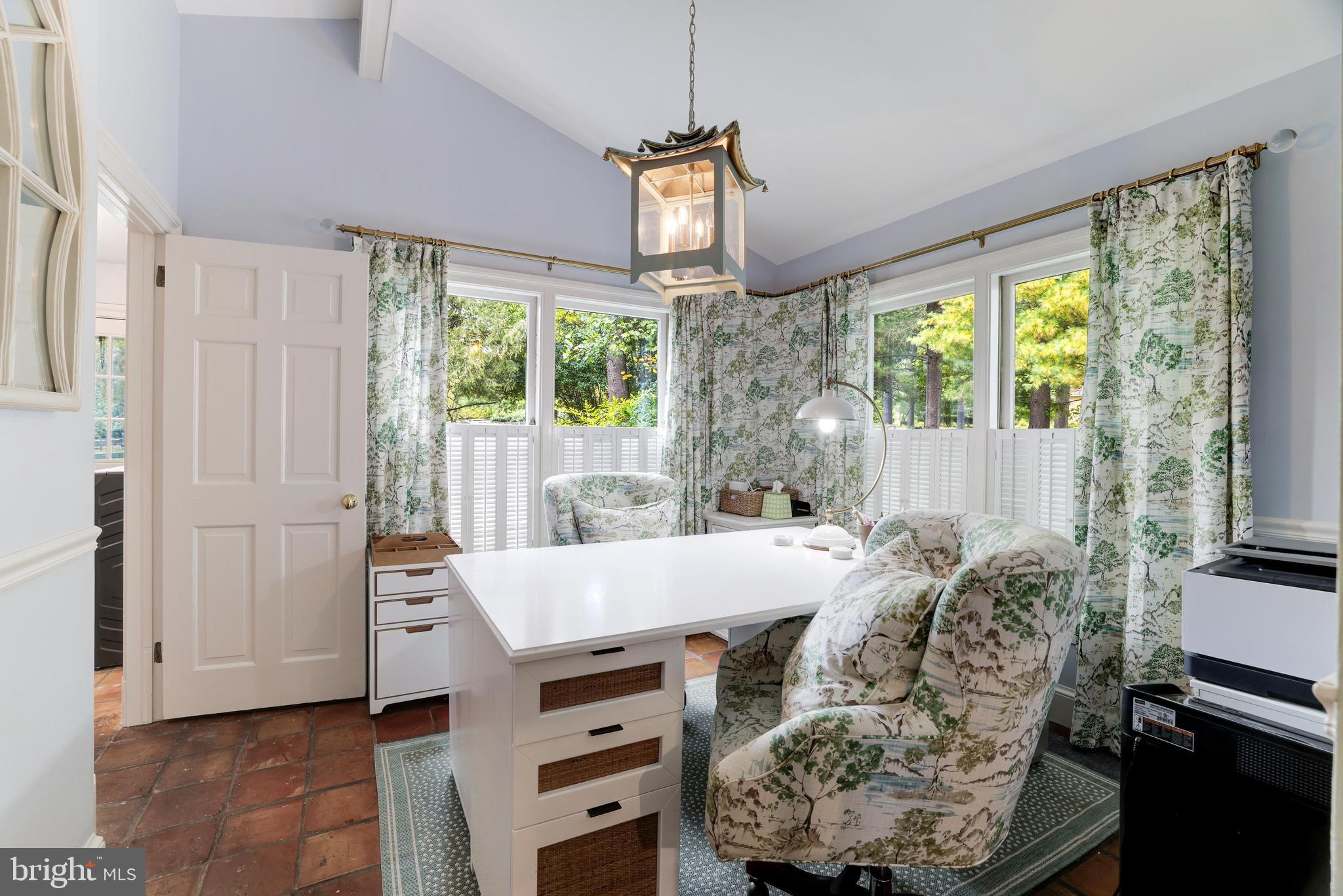 FORESTVILLE - Residential