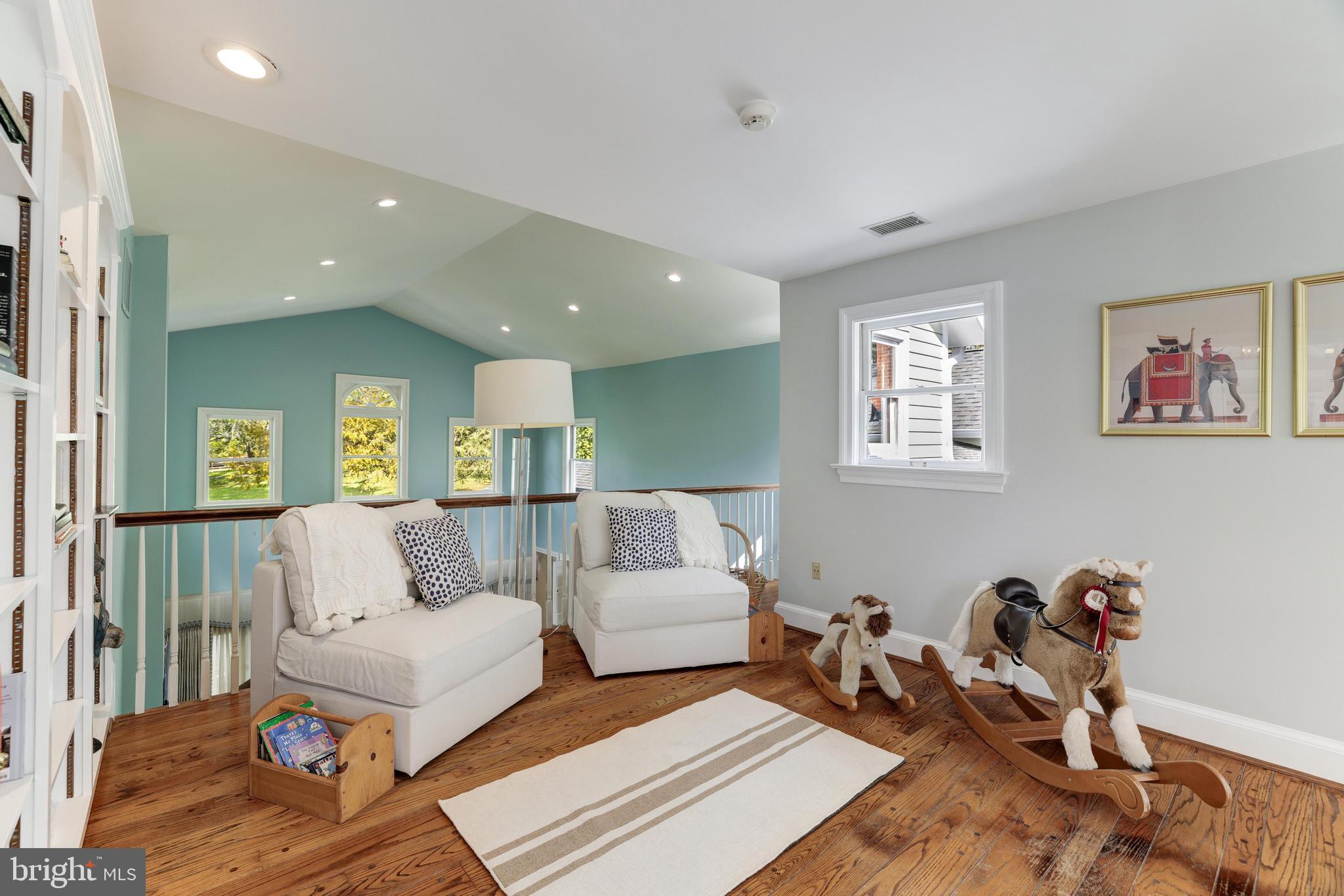 FORESTVILLE - Residential