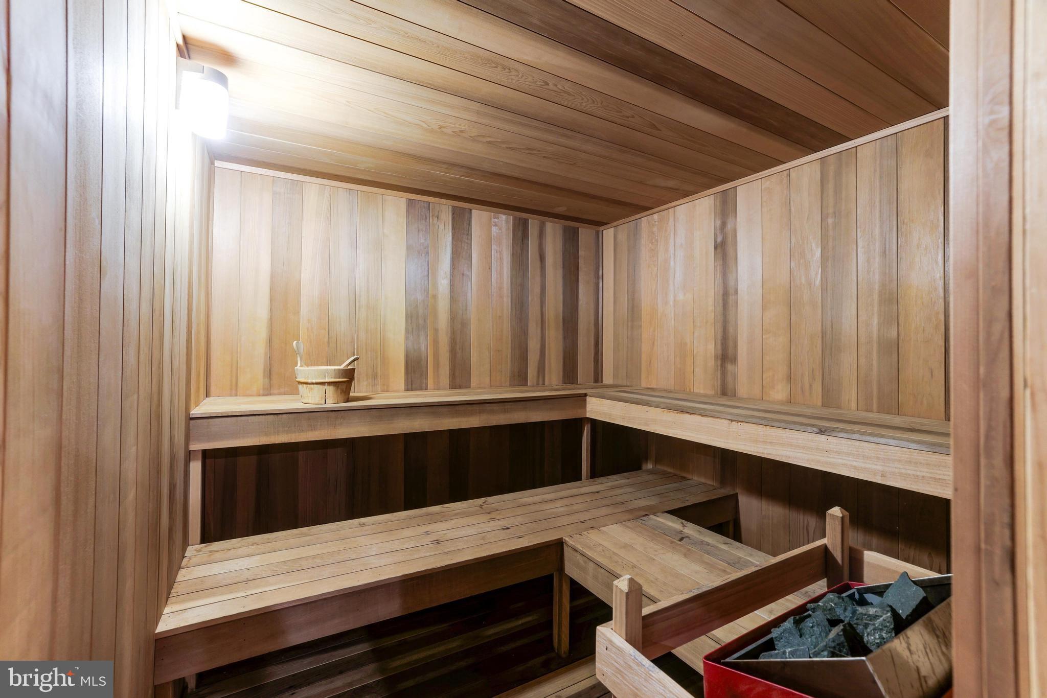 FORESTVILLE - Residential