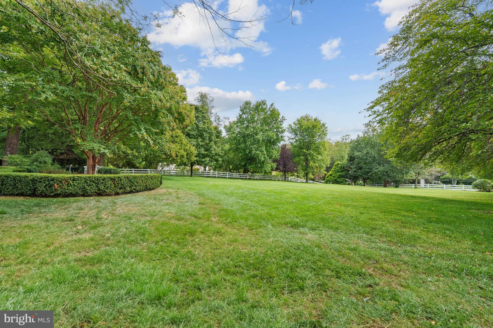 FORESTVILLE - Residential