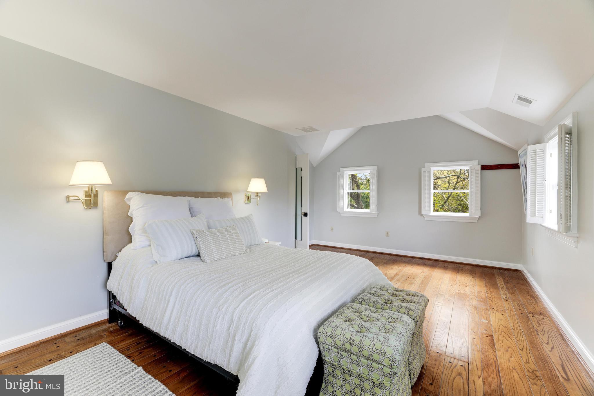 FORESTVILLE - Residential