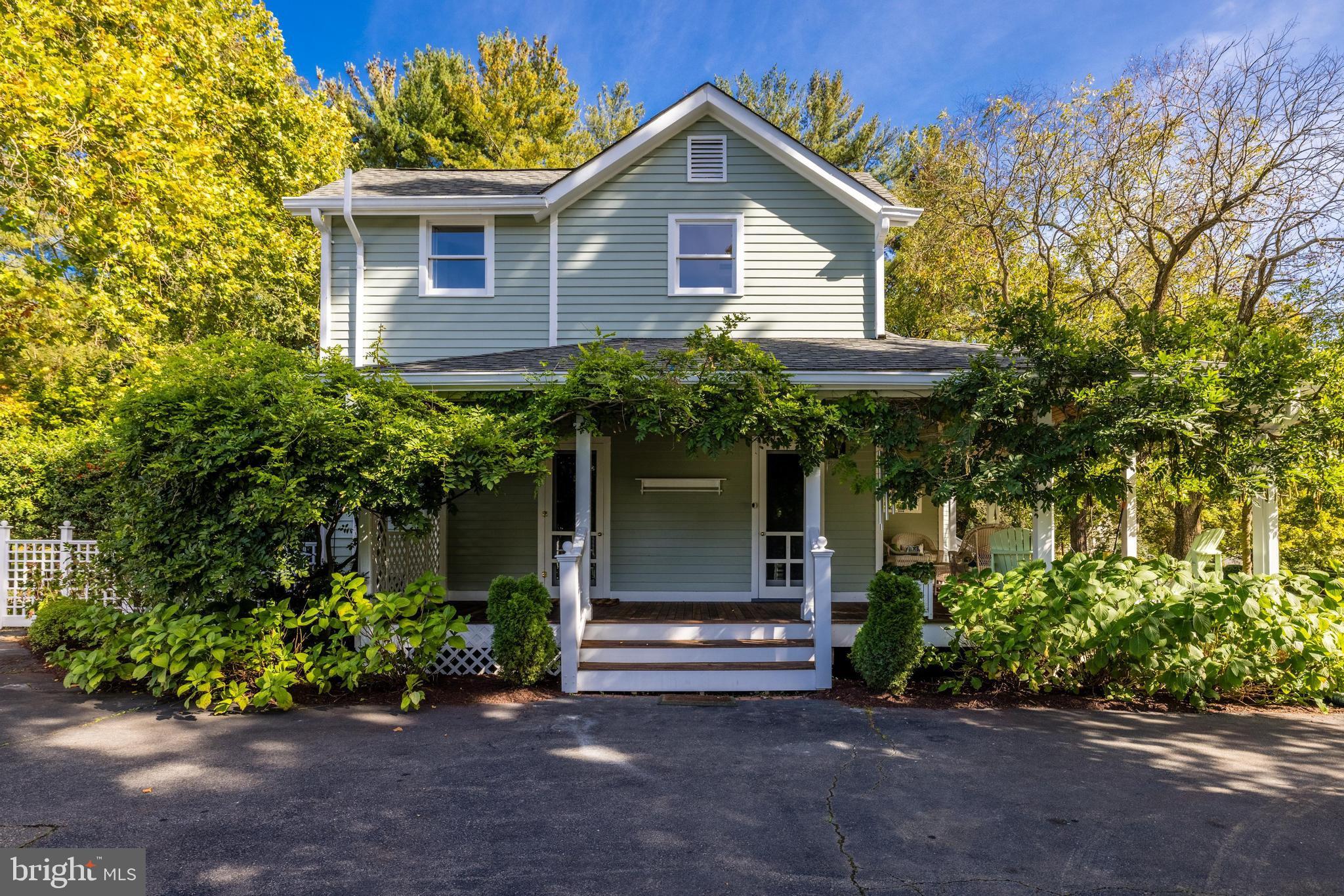 FORESTVILLE - Residential