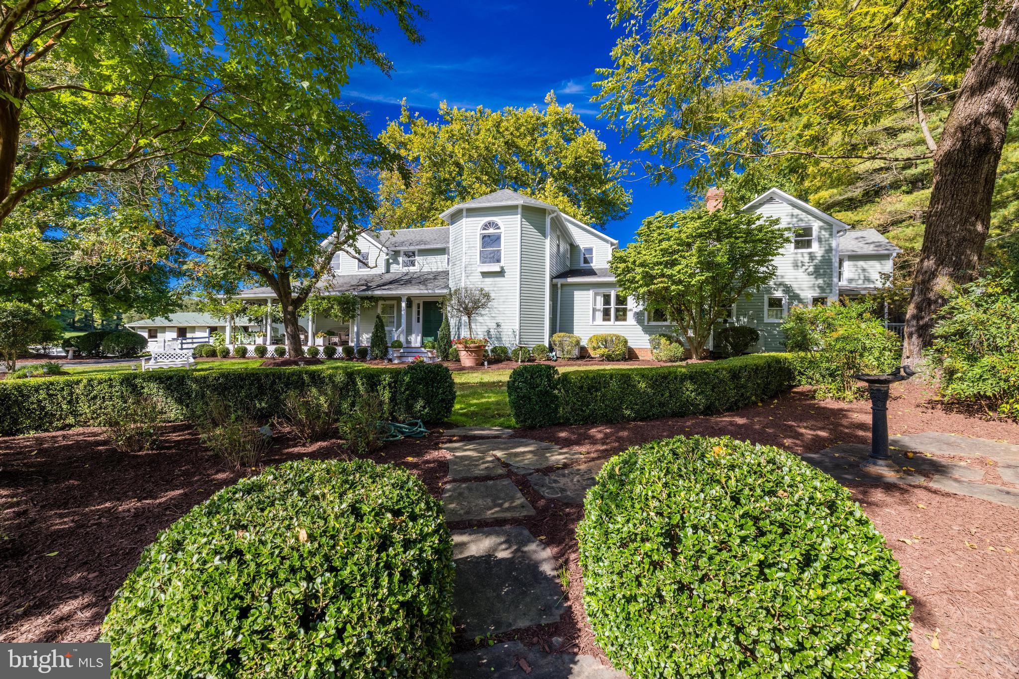 FORESTVILLE - Residential