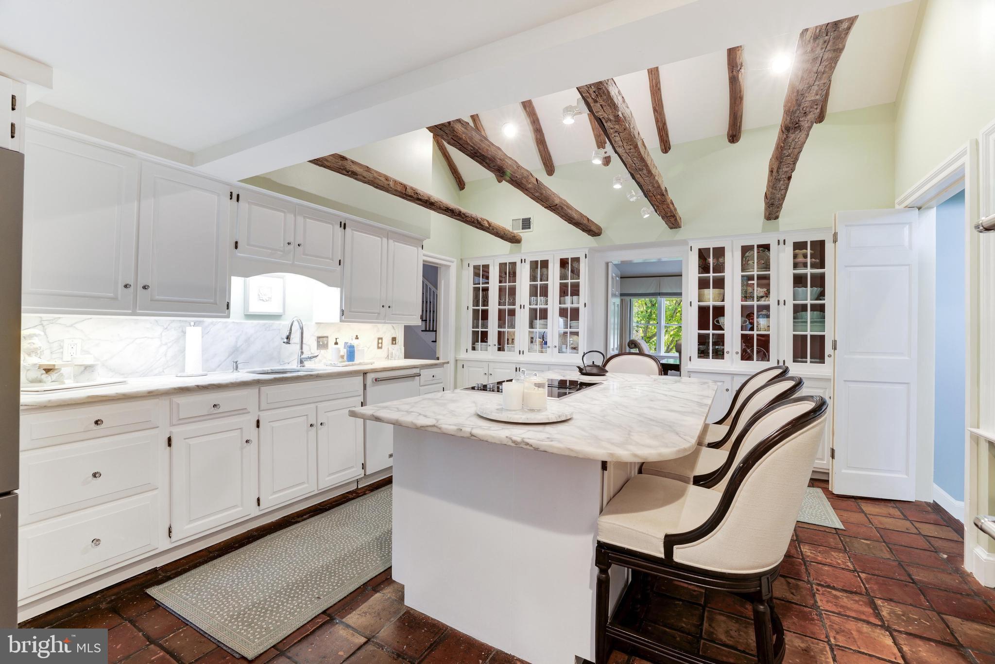 FORESTVILLE - Residential