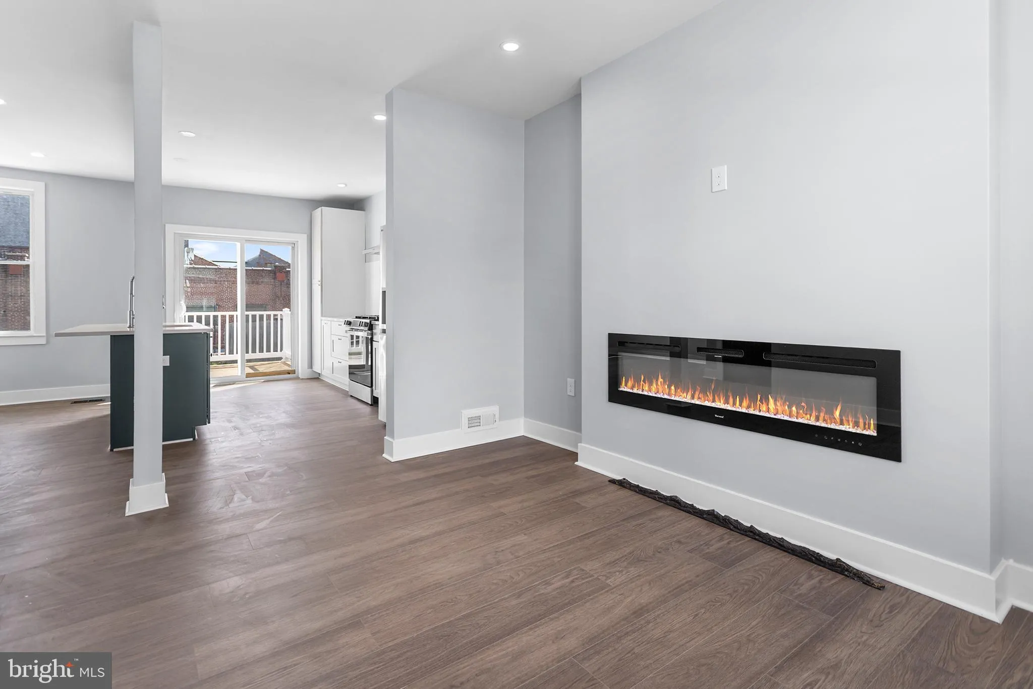 Marcus Hook, Pennsylvania 19061, United States, 3 Bedrooms Bedrooms, ,1 BathroomBathrooms,Residential,Contingent,122260