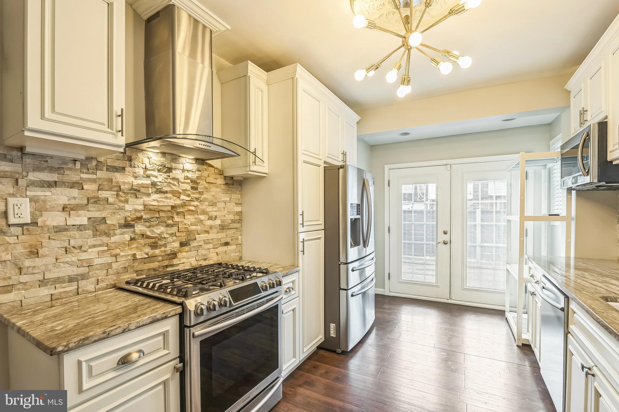 CARROLL PARK - Residential Lease