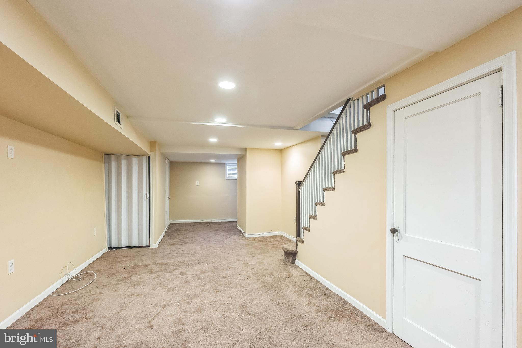 CARROLL PARK - Residential Lease