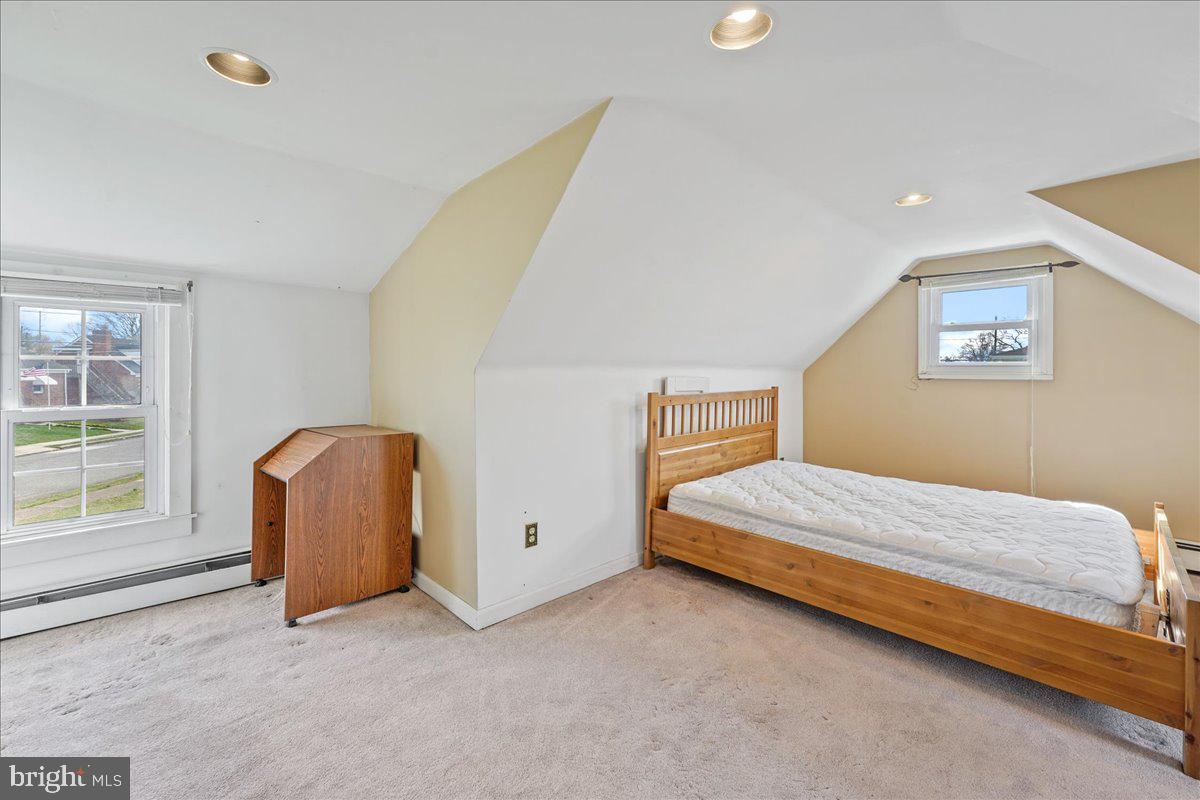 MILMONT PARK - Residential