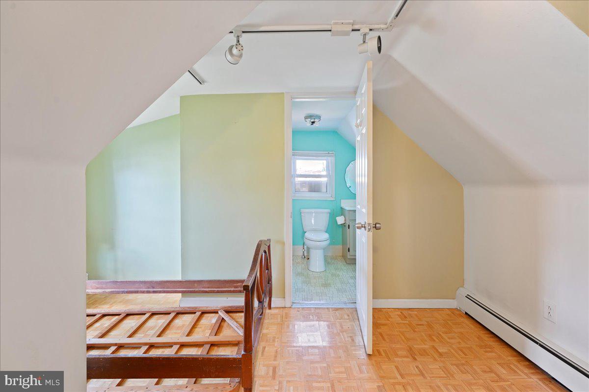 MILMONT PARK - Residential