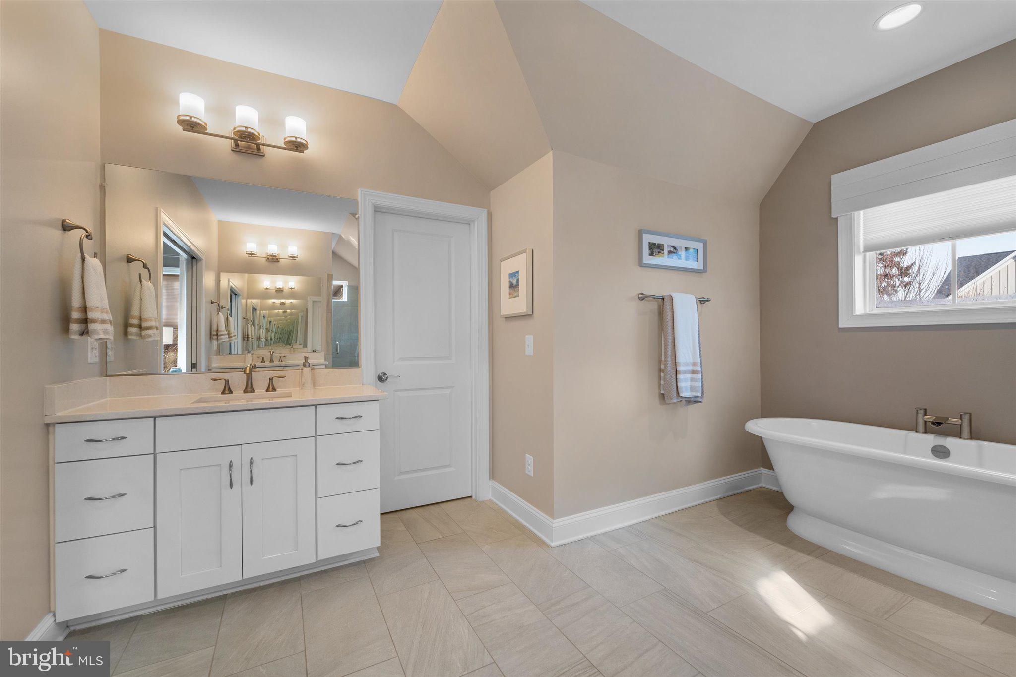 RESERVE AT OAKVIEW - Residential