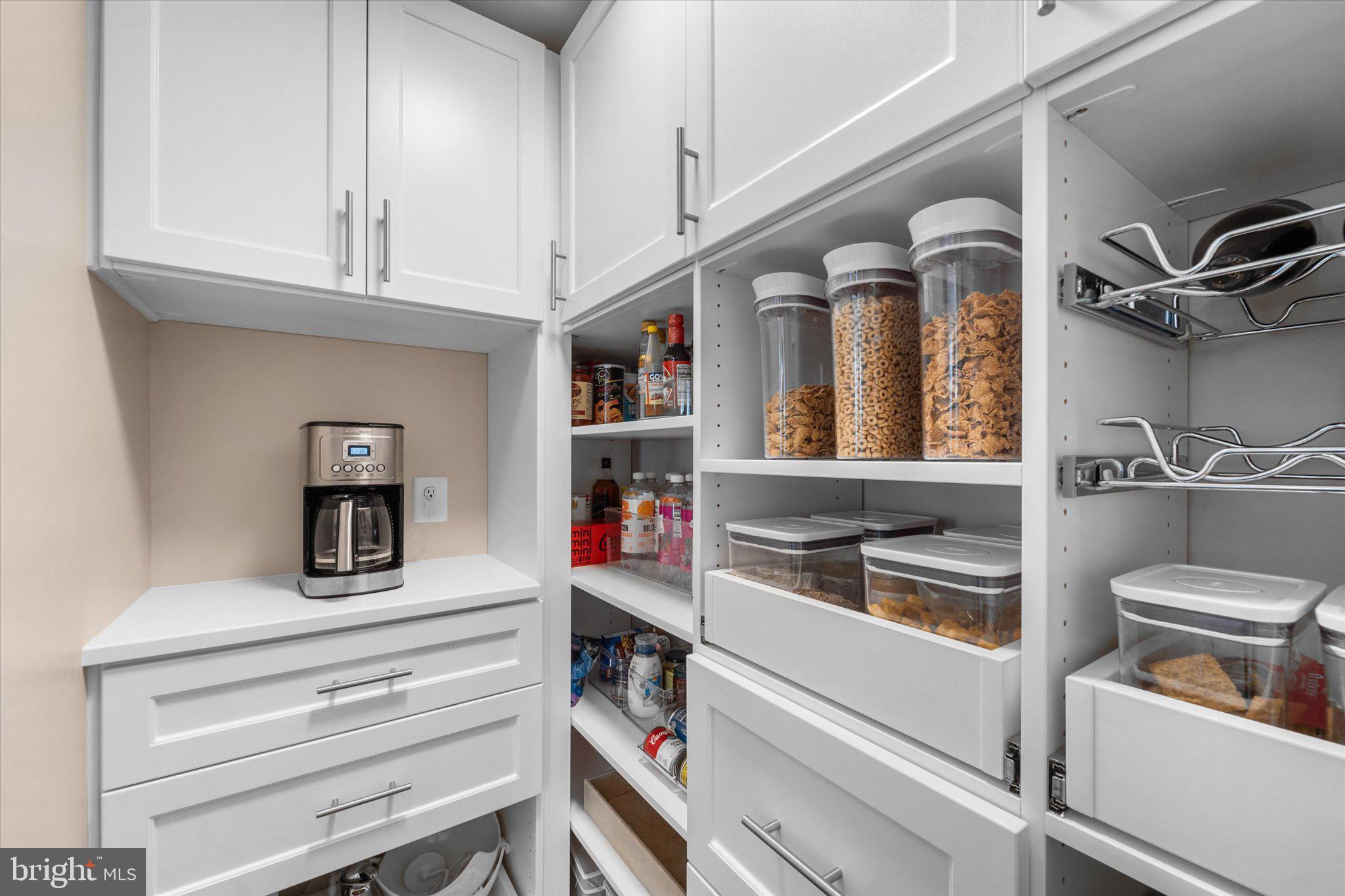 RESERVE AT OAKVIEW - Residential