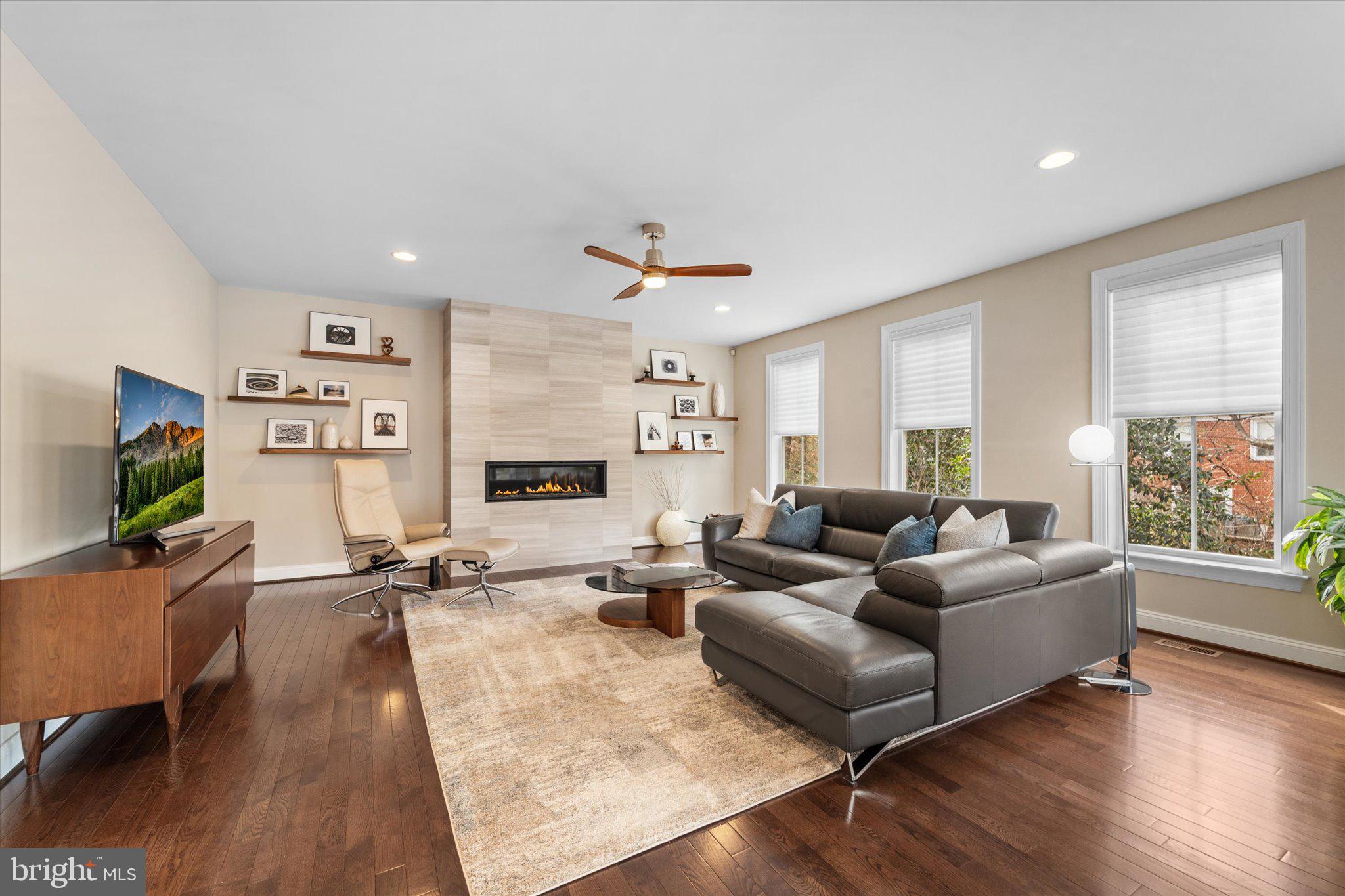 RESERVE AT OAKVIEW - Residential