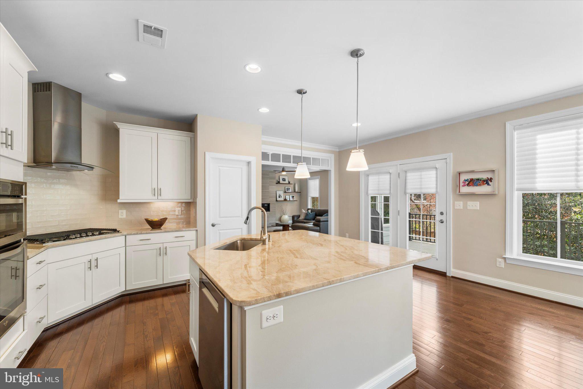 RESERVE AT OAKVIEW - Residential