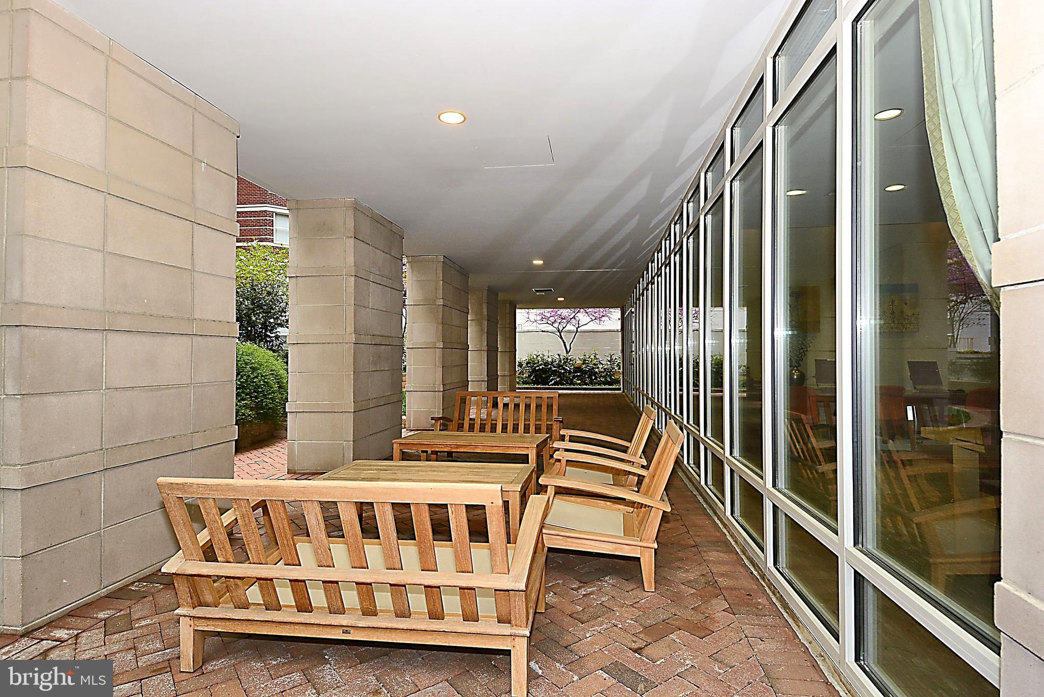 HAWTHORN - Residential Lease