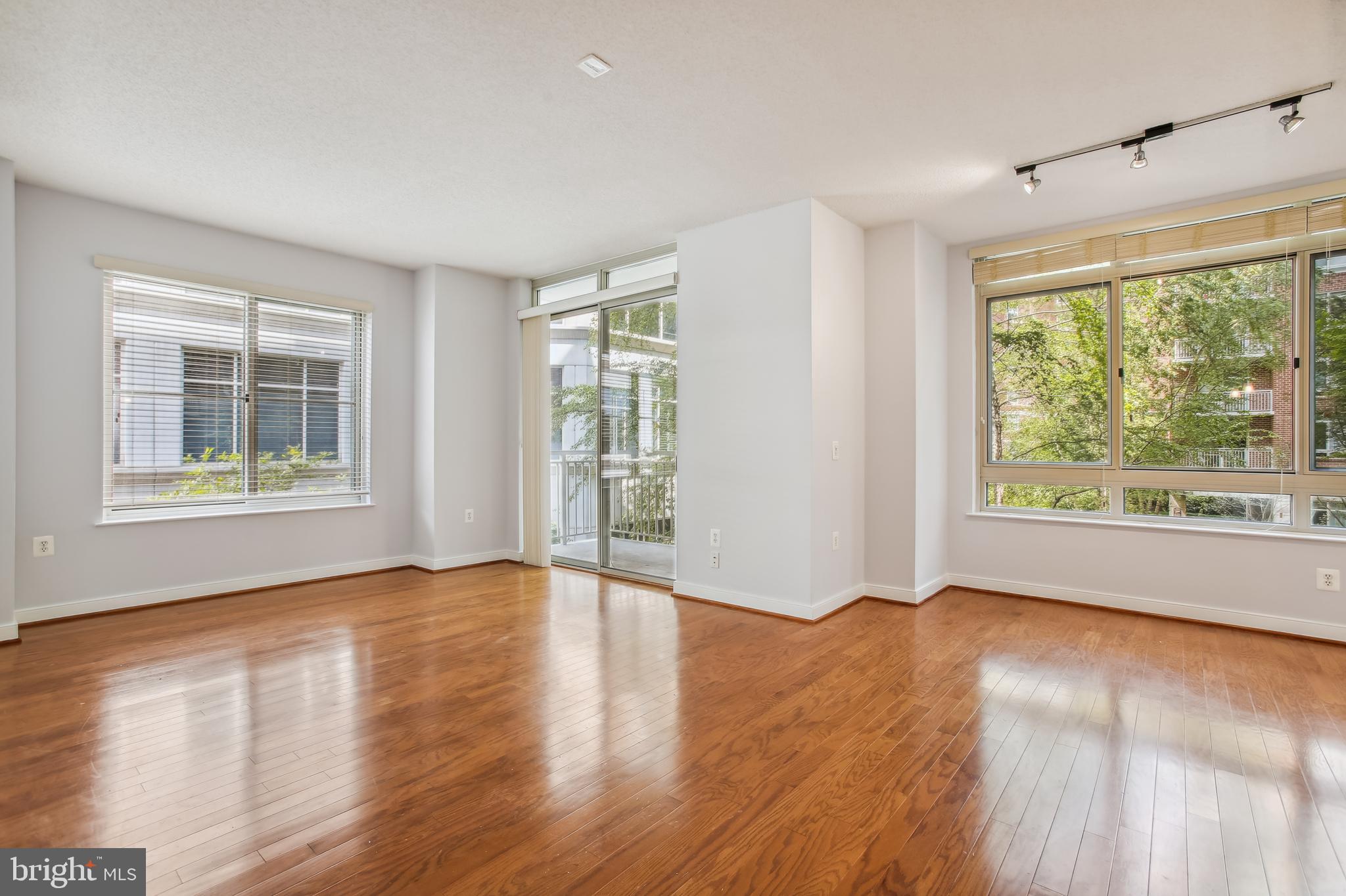 HAWTHORN - Residential Lease