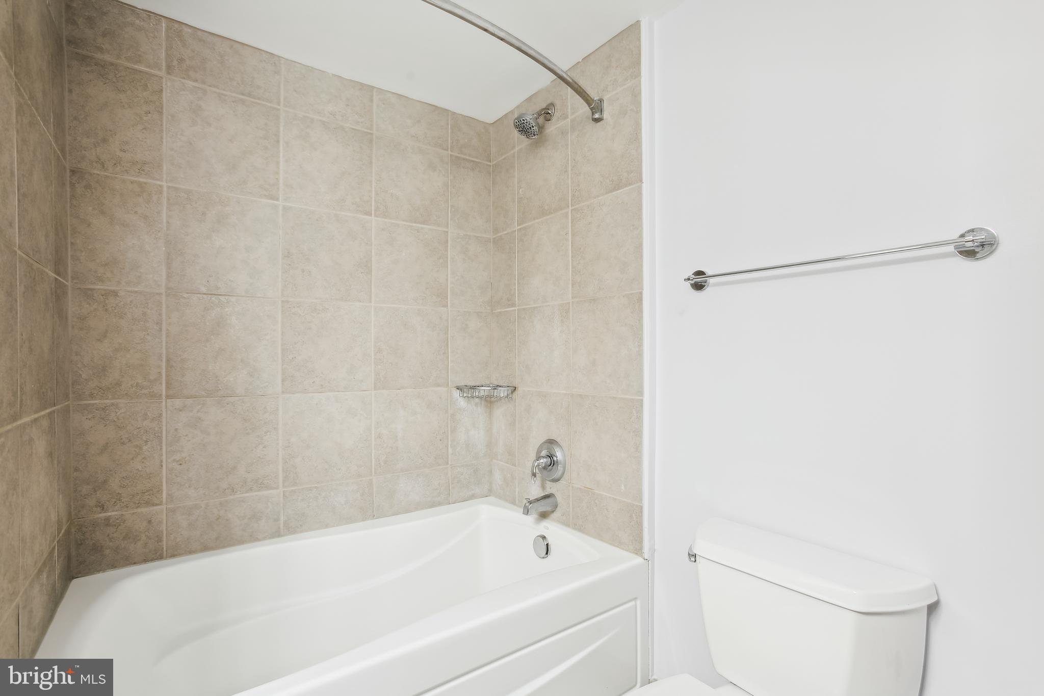 HAWTHORN - Residential Lease