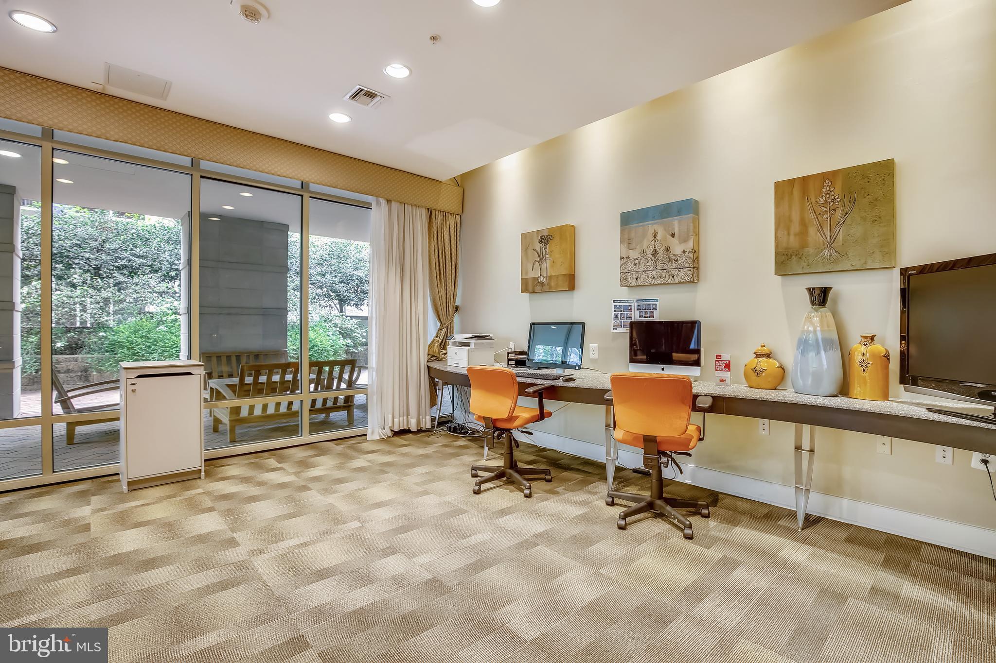 HAWTHORN - Residential Lease