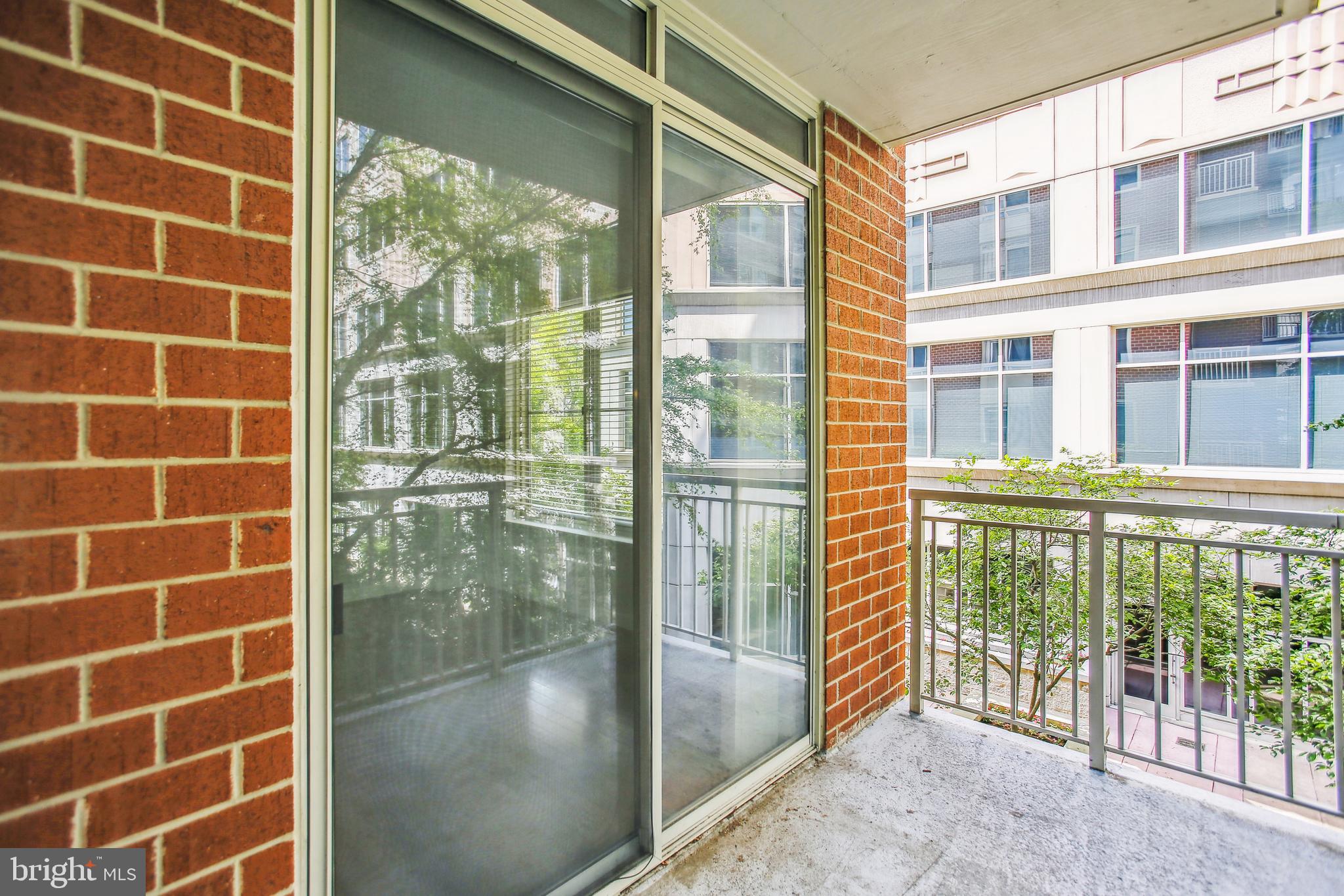 HAWTHORN - Residential Lease