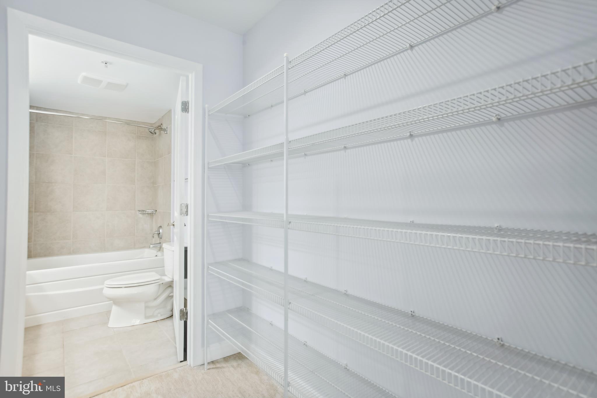 HAWTHORN - Residential Lease