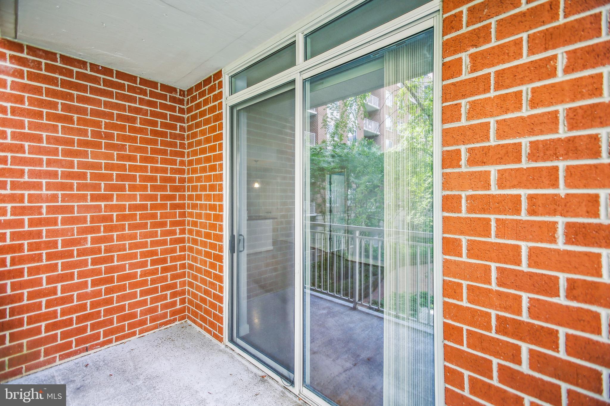 HAWTHORN - Residential Lease