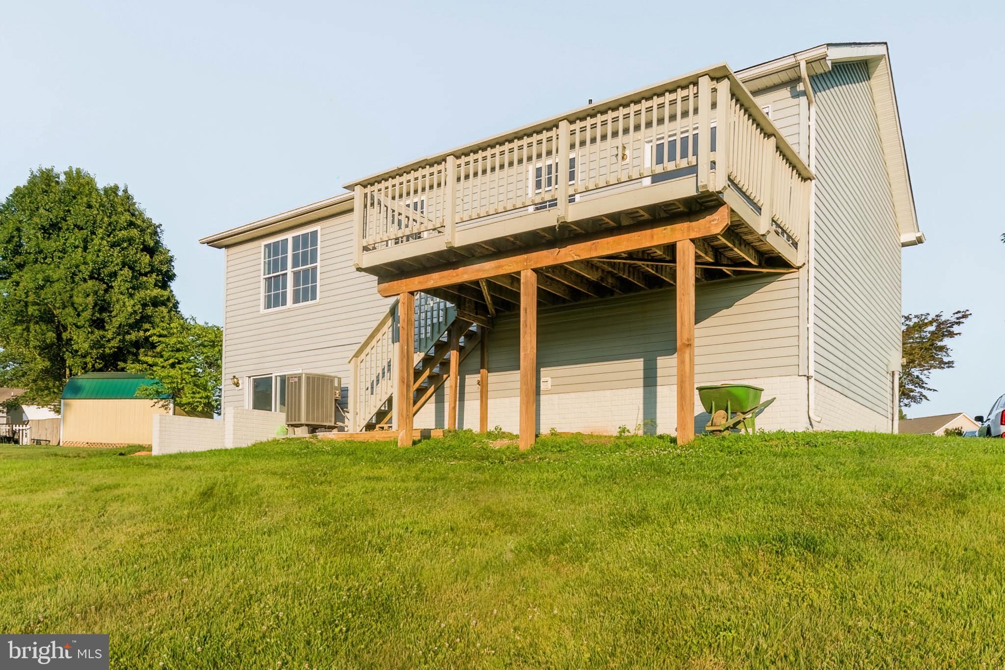 BRIAR RUN - Residential