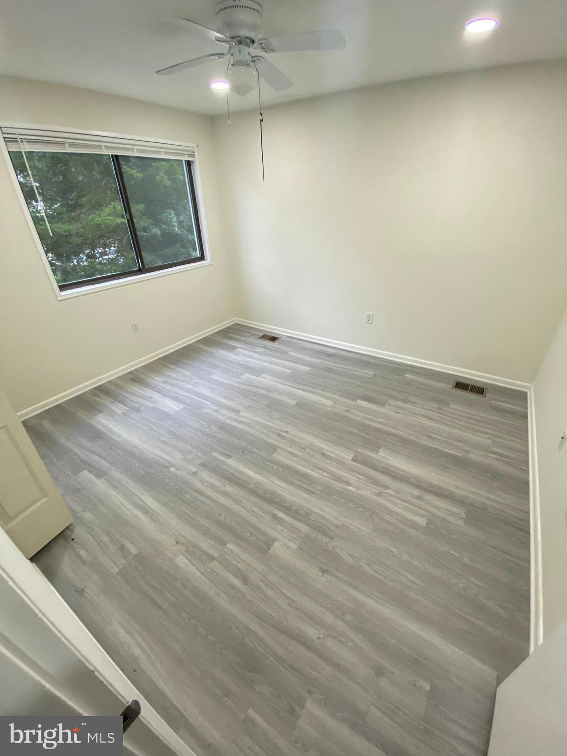 GERMANTOWN PARK - Residential Lease