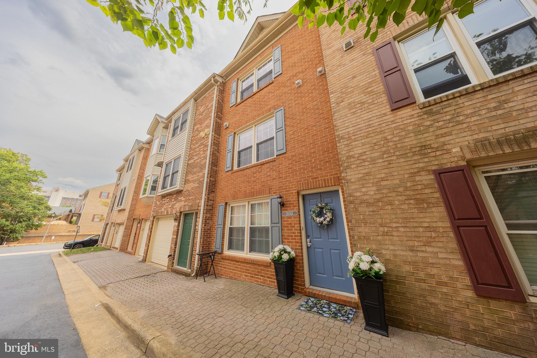 1804 9TH STREET B S