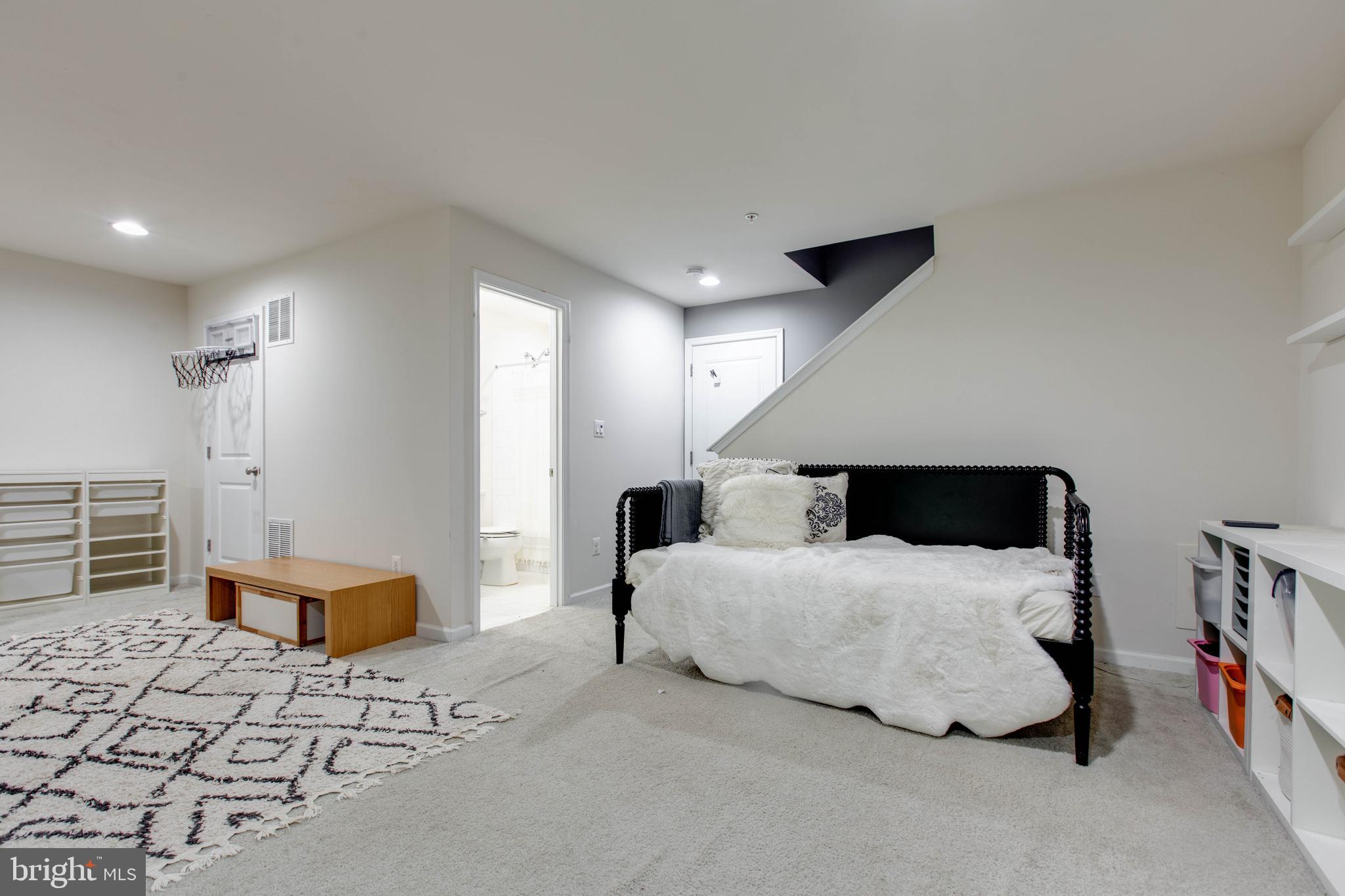 TALLYN RIDGE AT PINECLIFF PARK - Residential