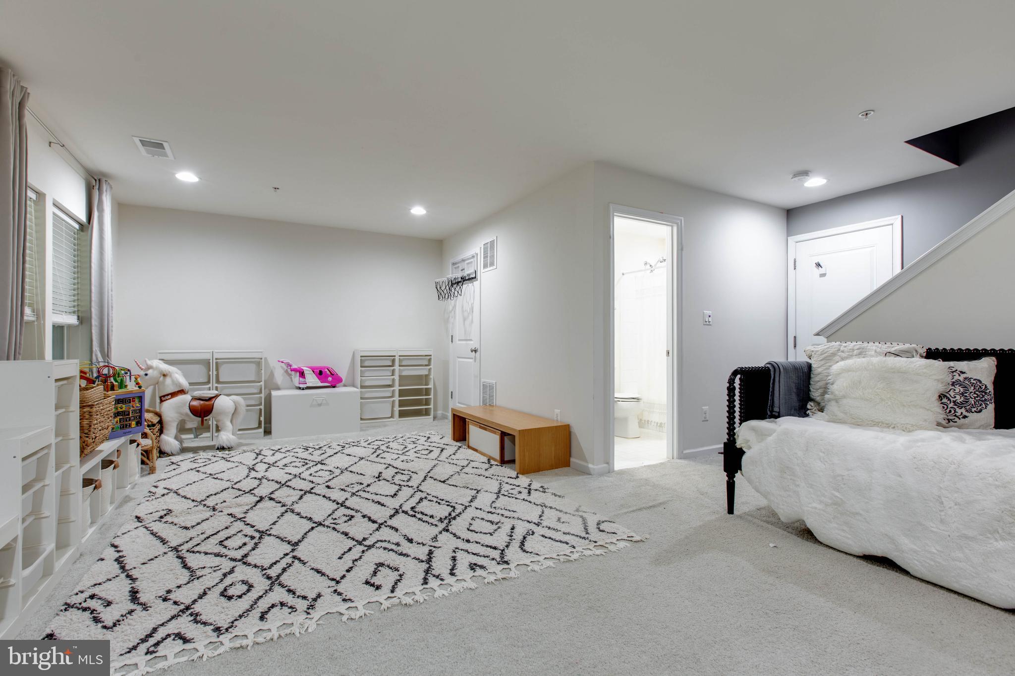 TALLYN RIDGE AT PINECLIFF PARK - Residential