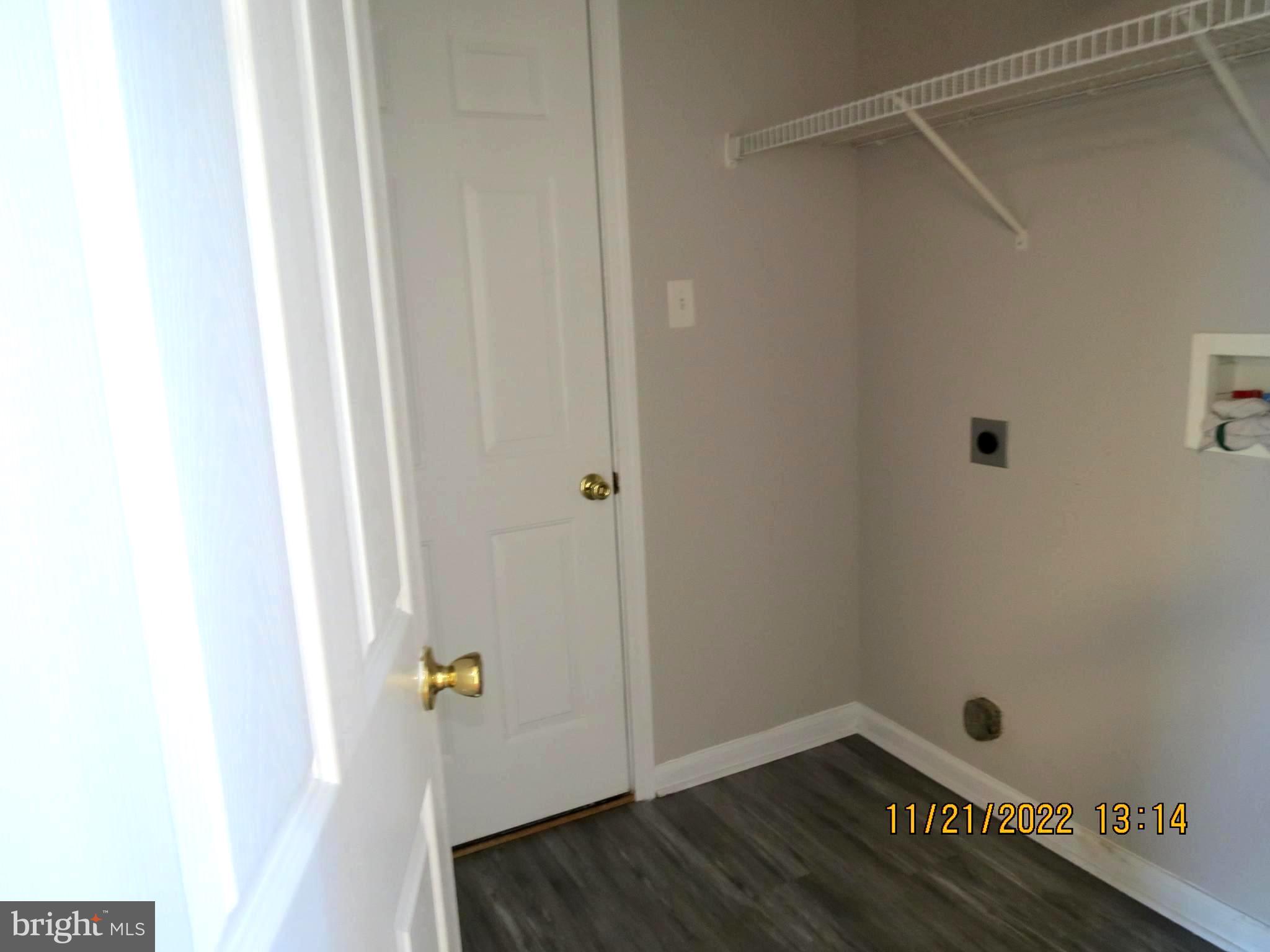 MCCAULEY CROSSING - Residential