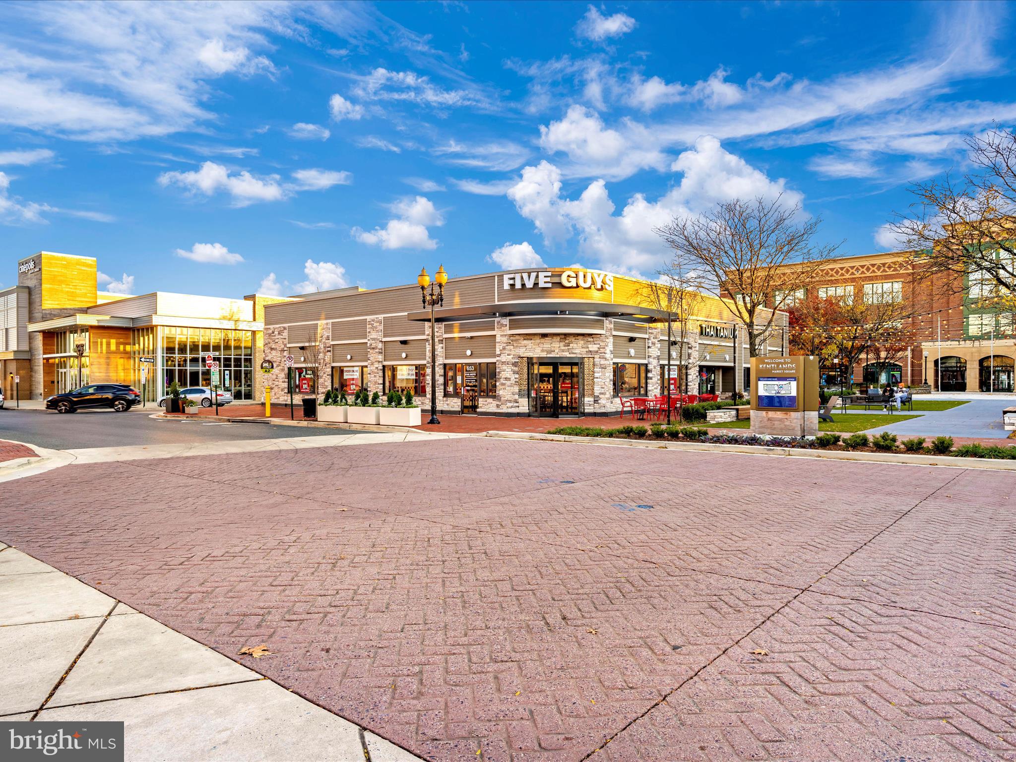 LAKELANDS - Residential