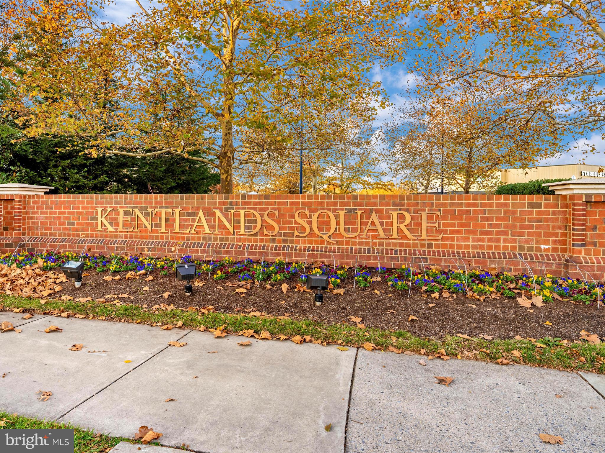 LAKELANDS - Residential