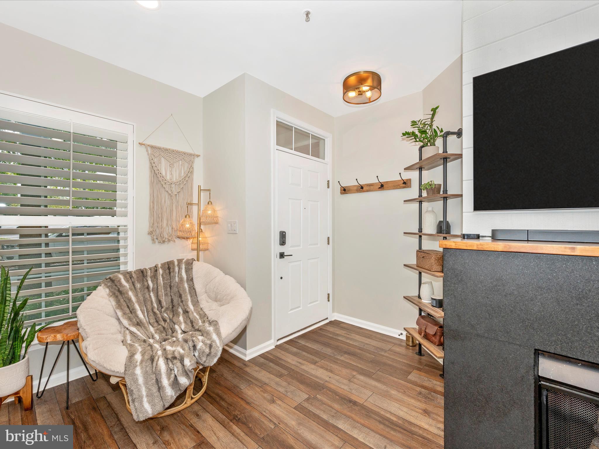 LAKELANDS - Residential