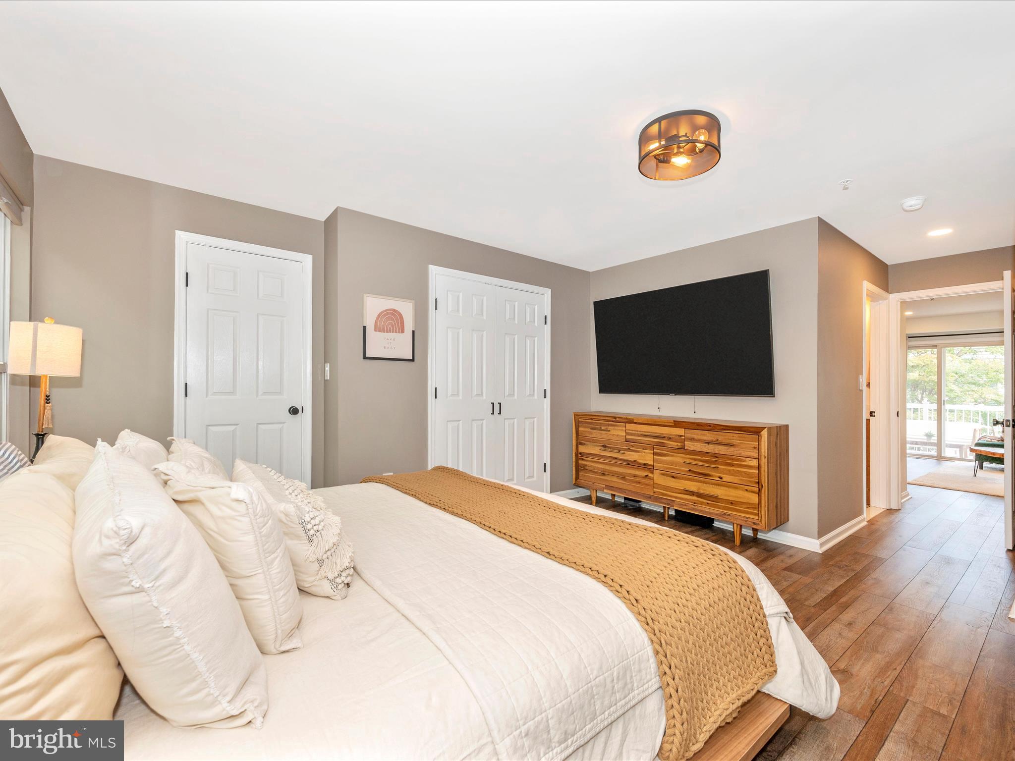 LAKELANDS - Residential